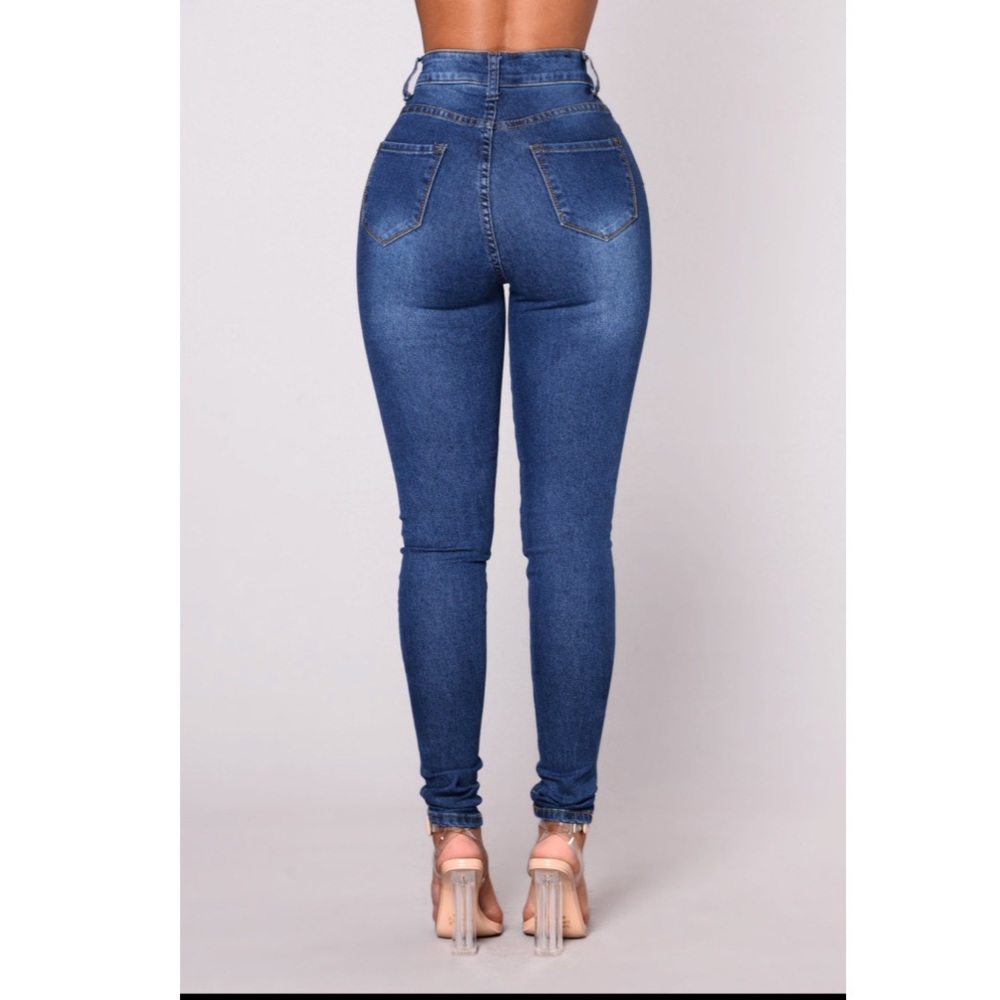 First Pick High Rise Jeans - Medium Blue Wash